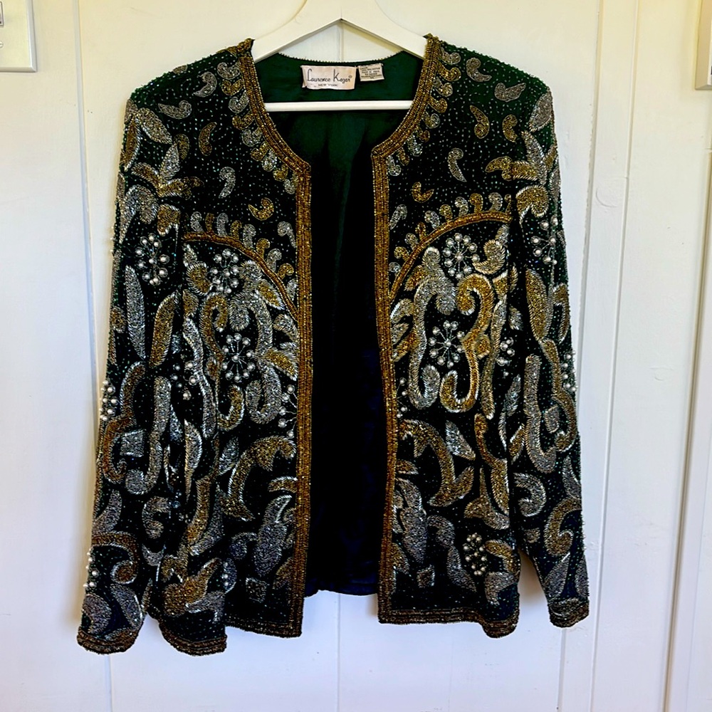 Cute vintage jacket with shoulder pads